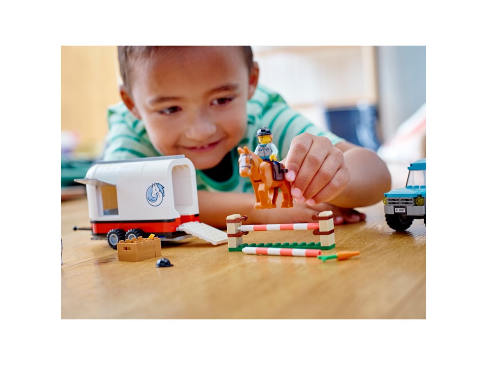 LEGO CITY Horse Transporter